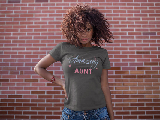 Amazing Aunt Women's Favorite Tee - Trendy Design for Gift